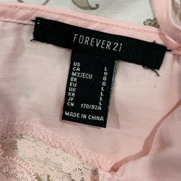 Pink forever 21 lace blouse - Picture 4 of 5